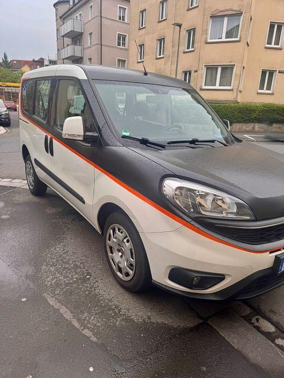 Gebraucht Fiat Doblò 120 PS (88 kW) 2016 Weiß Van / Kleinbus