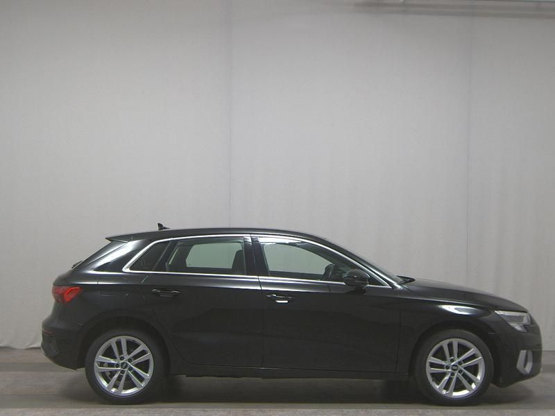 Schwarz Gebraucht 2021 Audi A3 Sportback e-tron Advanced Limousine | 20.780 € (Fairer Preis) - Bild 1/4
