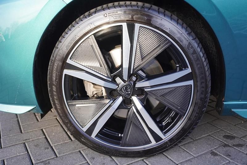 Blau Gebraucht 2024 Peugeot 308 SW GT Kombi | 23.990 € - Bild 1/3