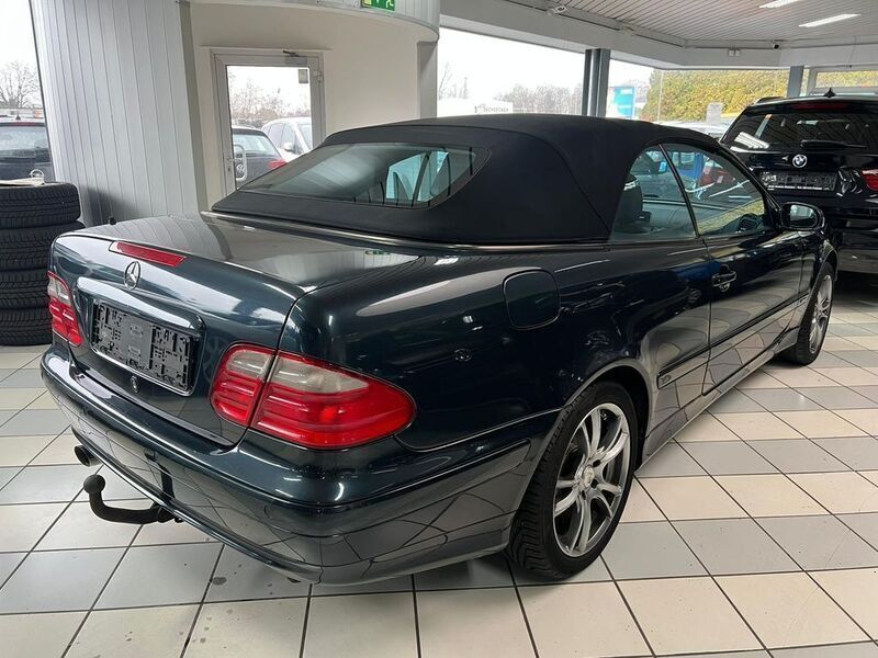 Gebraucht Mercedes CLK230 Avantgarde 197 PS (144 kW) 2000 Schwarz Cabrio
