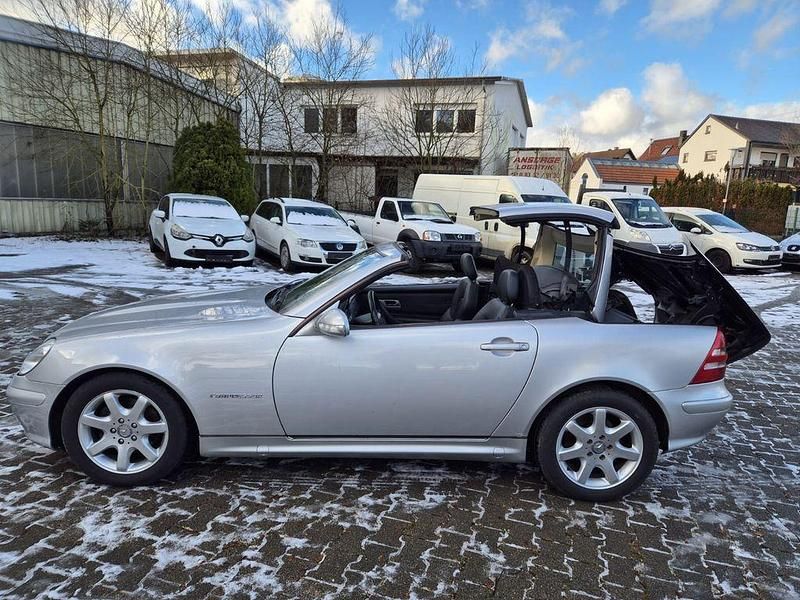 Gebraucht Mercedes SLK200 163 PS (119 kW) 2000 Silber Cabrio