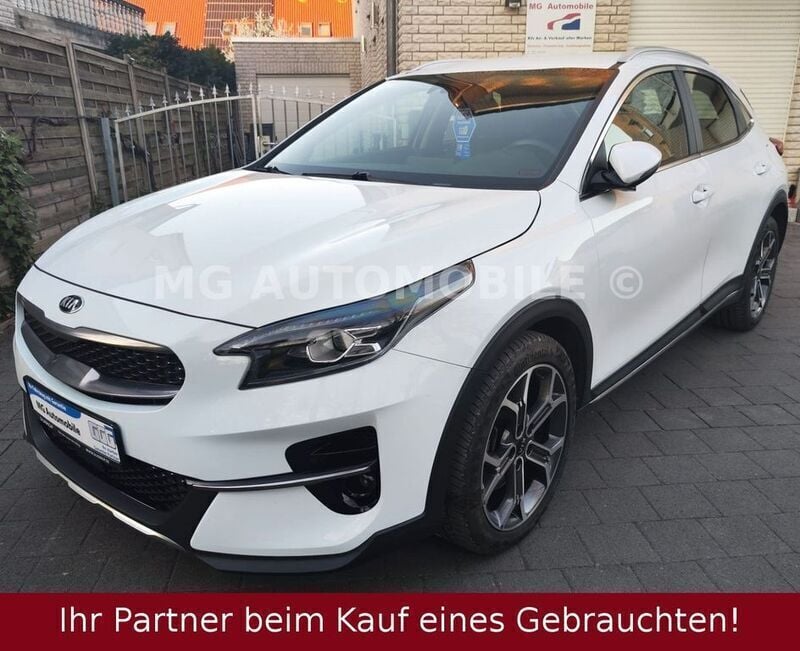 Weiß Gebraucht 2021 Kia XCeed Spirit SUV | 17.498 € (Guter Preis) - Bild 1/4