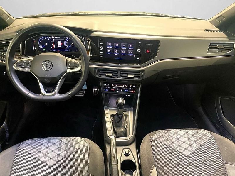 Gebraucht VW Taigo R-line 110 PS (80 kW) 2022 Deep black perleffekt (metallic) SUV