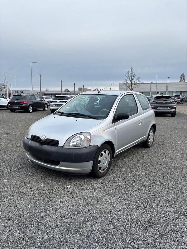 Gebraucht Toyota Yaris 68 PS (50 kW) 2002 Grau Kleinwagen