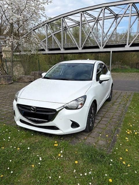 Second-hand Mazda 2 75 CP (55 kW) 2017 Alb Hatchback