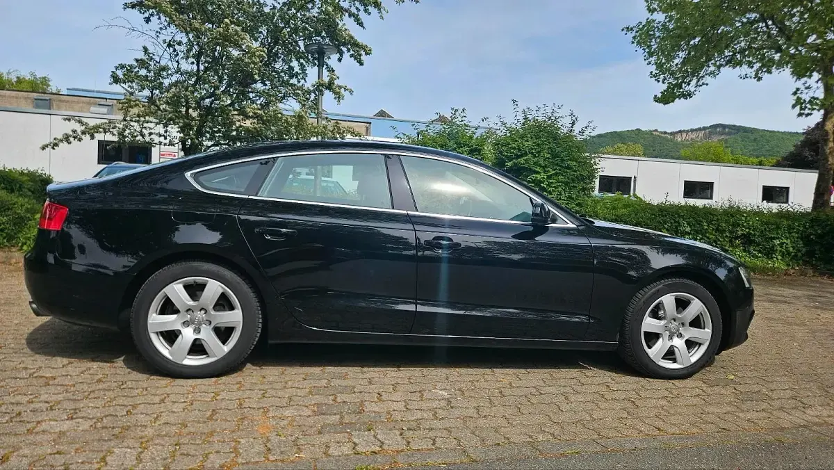 Gebraucht Audi A5 Sportback 170 PS (125 kW) 2014 Schwarz Kleinwagen