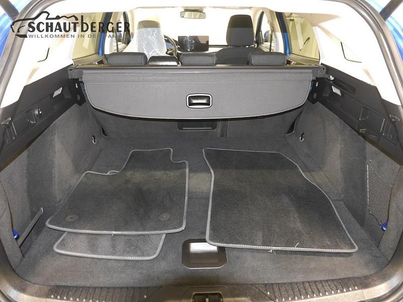 Gebraucht Ford Focus Active X 125 PS (91 kW) 2024 Blau Kombi