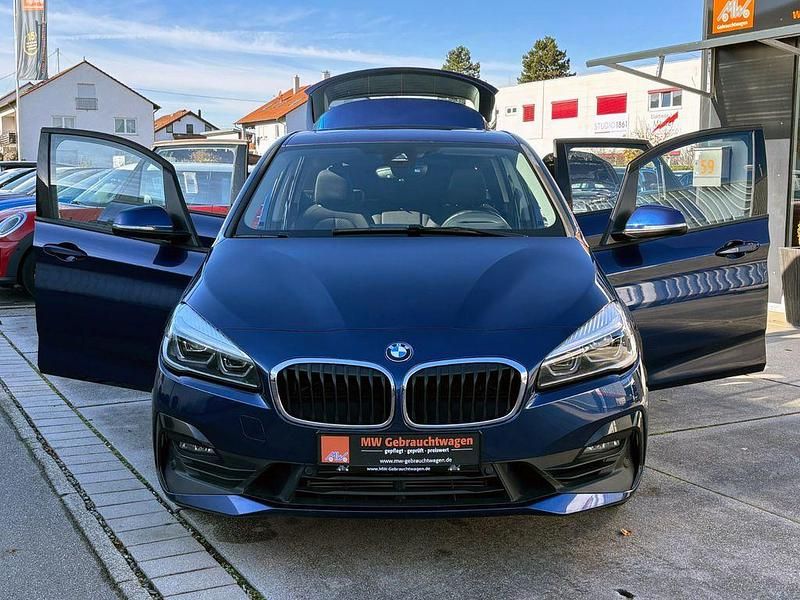 Gebraucht BMW 220 Active Tourer Advantage 192 PS (141 kW) 2020 Blau Van / Kleinbus