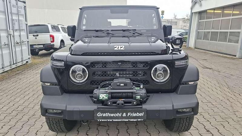 Neu BAW 212 166 PS (122 kW) 2026 Schwarz SUV