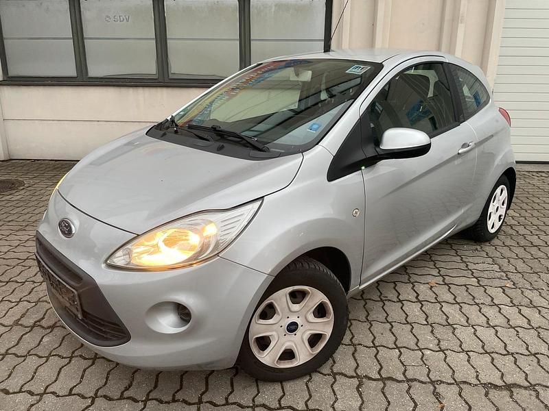 Gebraucht Ford Ka 83 PS (61 kW) 2012 Weiß Kleinwagen