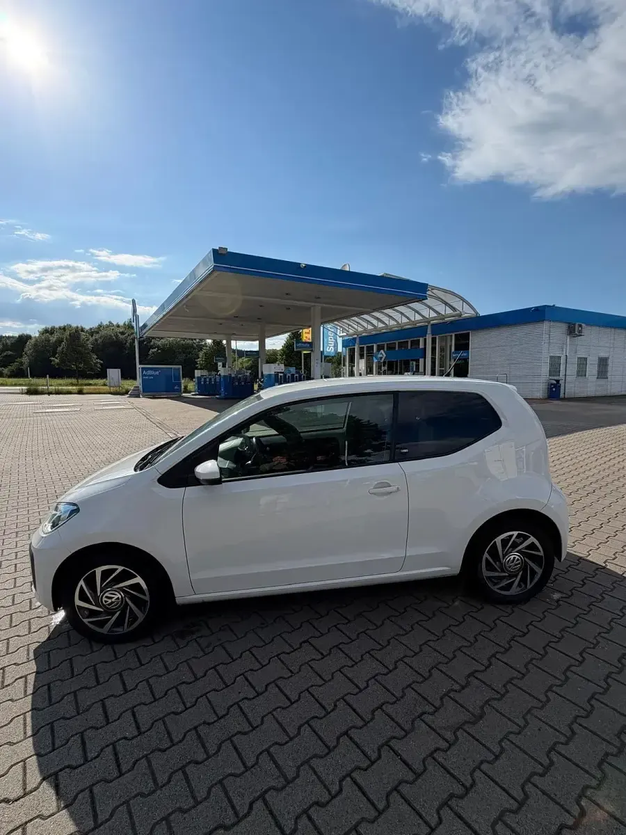 Gebraucht VW up! 60 PS (44 kW) 2017 Weiß Kleinwagen
