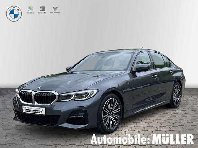 Mineralgrau metallic Gebraucht 2019 BMW 330 M Sport Limousine | 34.330 € (Fairer Preis) - Bild 1/4