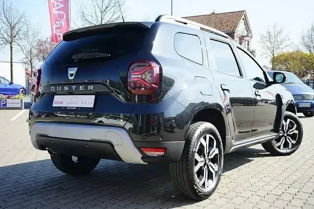 Second-hand Dacia Duster Prestige 150 CP (110 kW) 2021 Negru SUV
