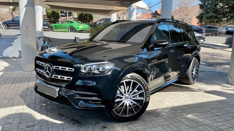 Schwarz Gebraucht 2023 Mercedes GLS580 SUV | 117.800 € - Bild 1/4