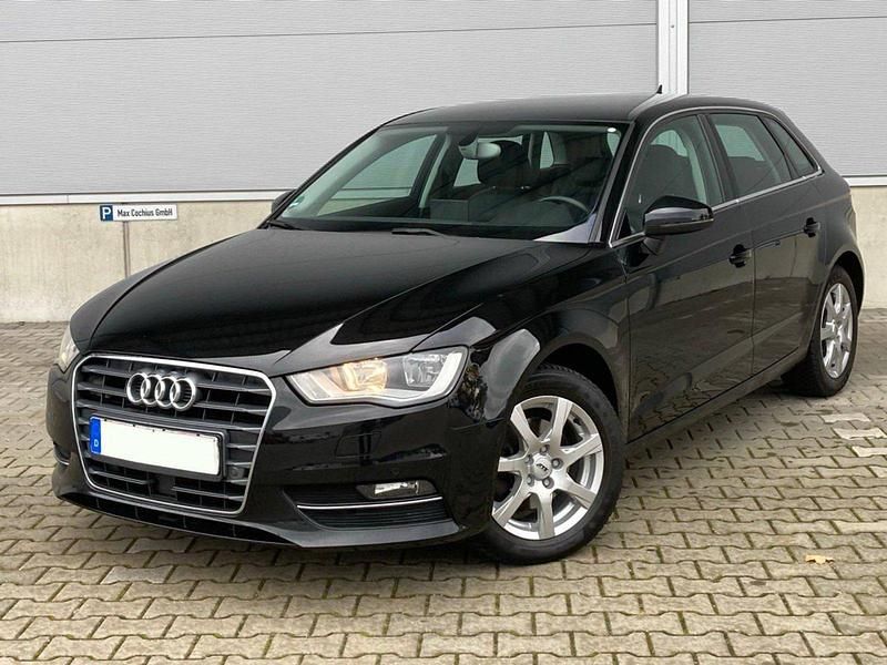 Schwarz Gebraucht 2014 Audi A3 Ambiente Kombi | 9.499 € (Fairer Preis) - Bild 1/4