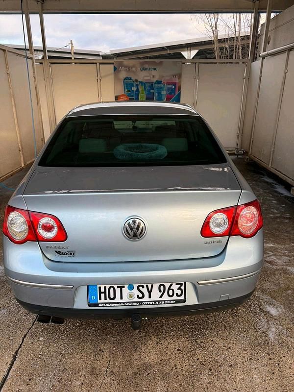 Gebraucht VW Passat 170 PS (125 kW) 2006 Silber Limousine