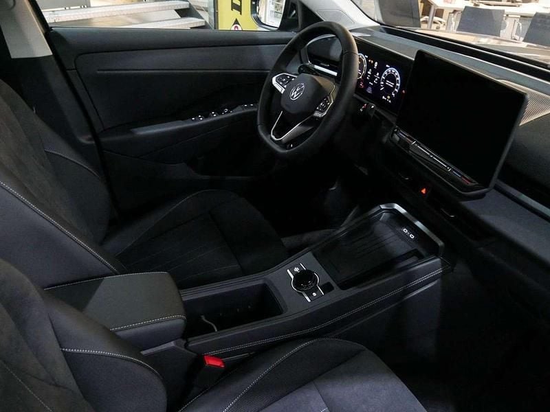 Neu VW T-Roc Style 150 PS (110 kW) 2026 Wolf grey metallic SUV