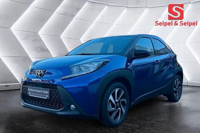 Blau Neu 2025 Toyota Aygo X SUV | 18.826 € (Fairer Preis) - Bild 1/4