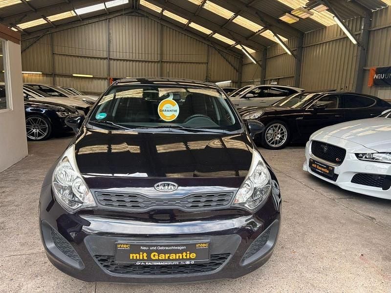Gebraucht Kia Rio Edition 7 109 PS (80 kW) 2011 Schwarz Limousine