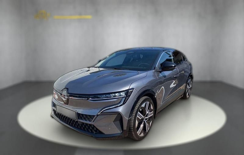 Grau metallic Gebraucht 2022 Renault Mégane Iconic | 31.970 € (Etwas zu teuer) - Bild 1/4