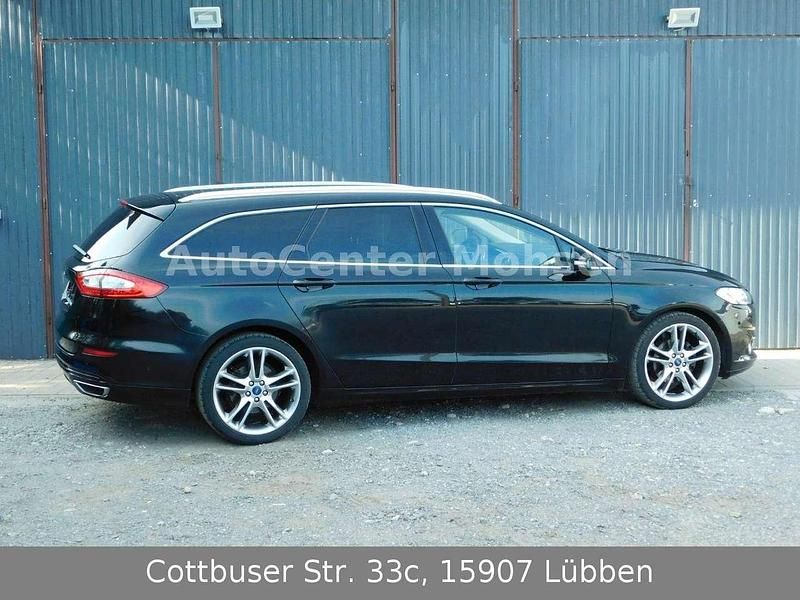 Gebraucht Ford Mondeo Titanium 211 PS (155 kW) 2015 Schwarz Kombi