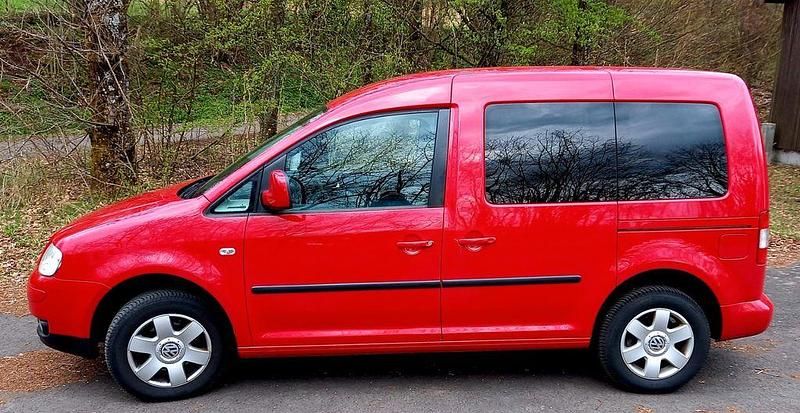 Gebraucht VW Caddy Life 80 PS (58 kW) 2009 Rot Van / Kleinbus