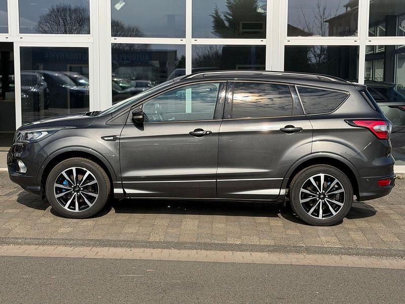 Gebraucht Ford Kuga ST-Line 150 PS (110 kW) 2019 Grau SUV