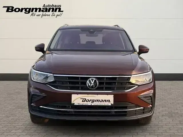 Gebraucht VW Tiguan United 150 PS (110 kW) 2021 Braun SUV
