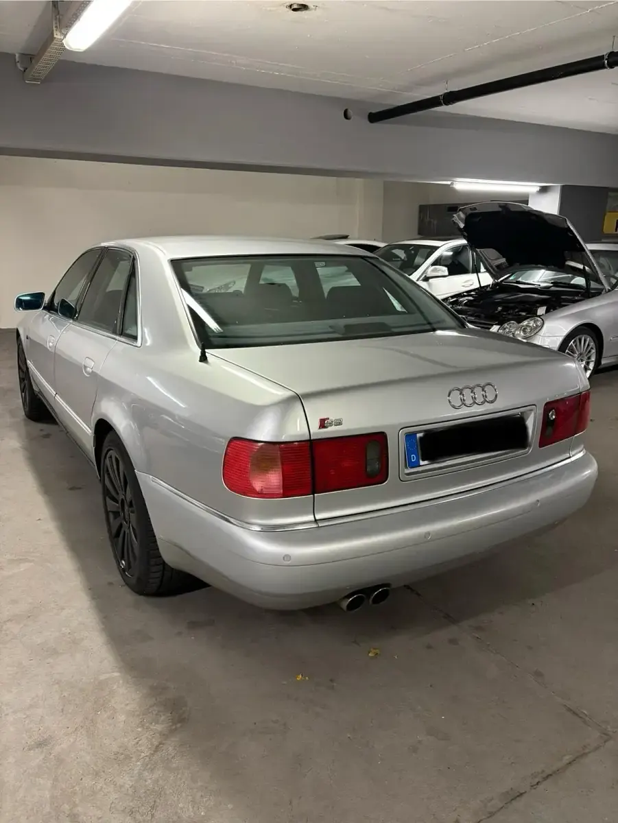 Gebraucht Audi A8 260 PS (191 kW) 2000 Silber Limousine