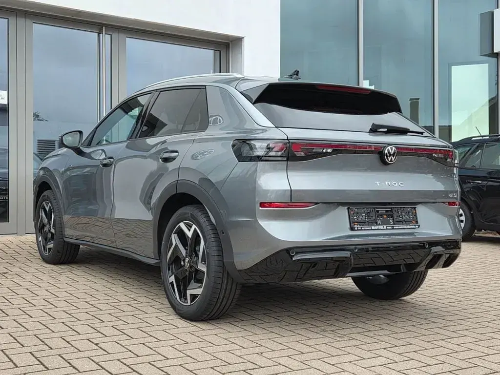 Neu VW T-Roc R-line 150 PS (110 kW) 2026 Grau SUV