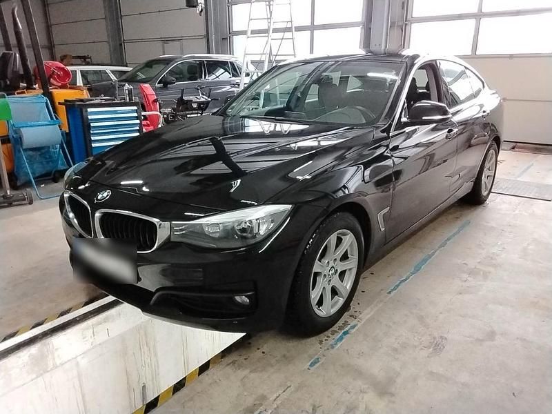 Gebraucht BMW 320 190 PS (139 kW) 2016 Schwarz Limousine