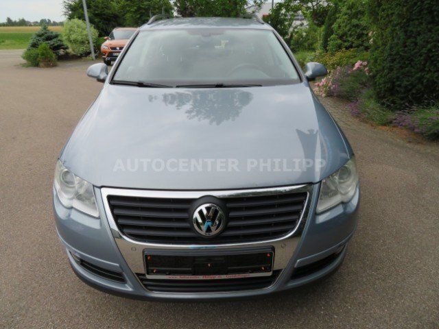 Gebraucht VW Passat Comfortline 122 PS (89 kW) 2009 Grau metallic Kombi