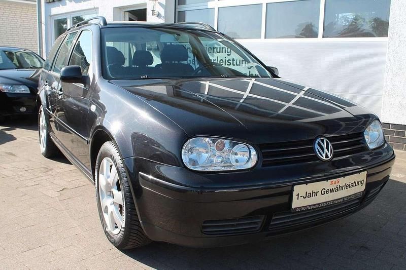 Black magic perleffekt Gebraucht 2006 VW Golf V Pacific Kombi | 3.333 € (Teuer) - Bild 1/3