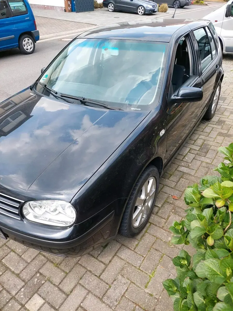Gebraucht VW Golf IV 2002 Schwarz Kleinwagen
