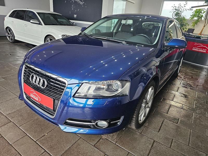 Blau Gebraucht 2011 Audi A3 Limousine | 8.500 € (Etwas zu teuer) - Bild 1/4