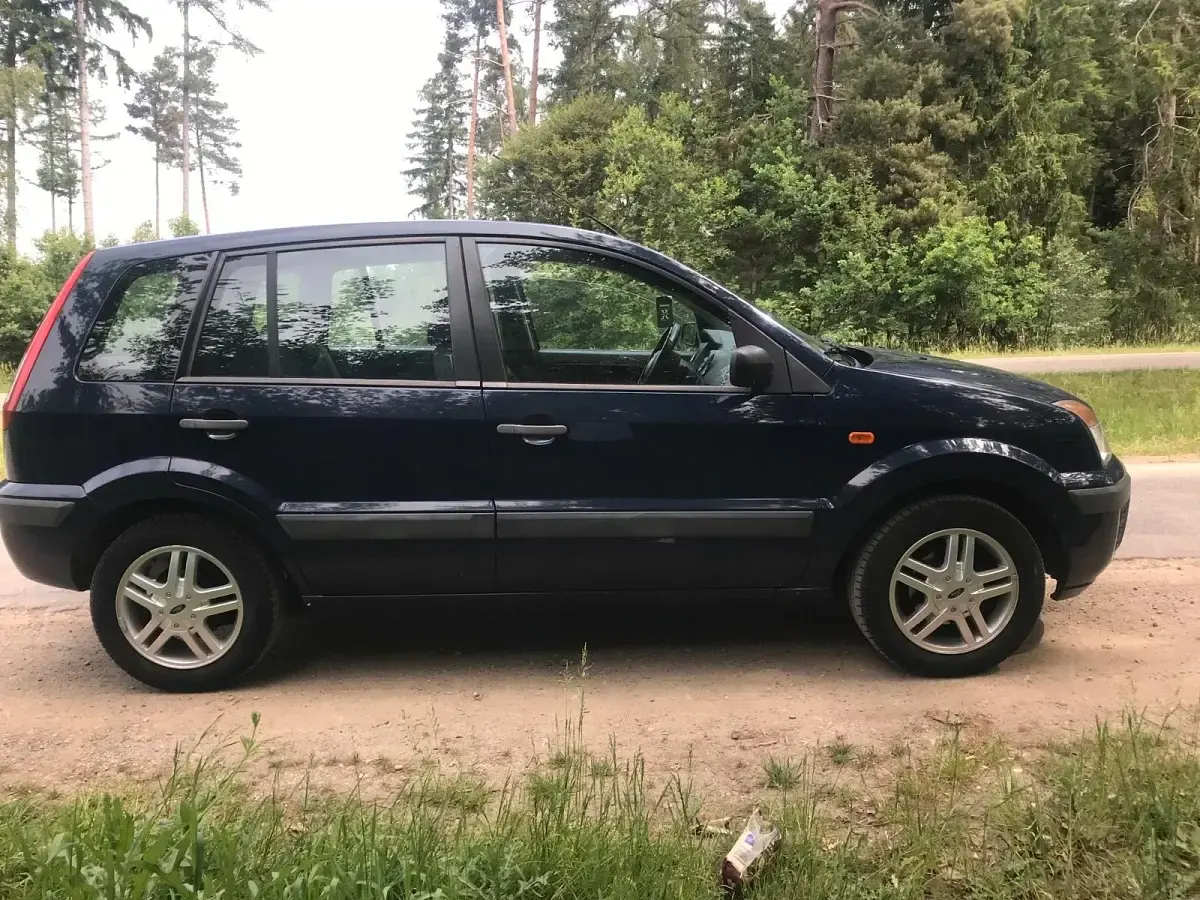 Occasion Ford Fusion 68 ch (50 kW) 2008 Bleue Citadine