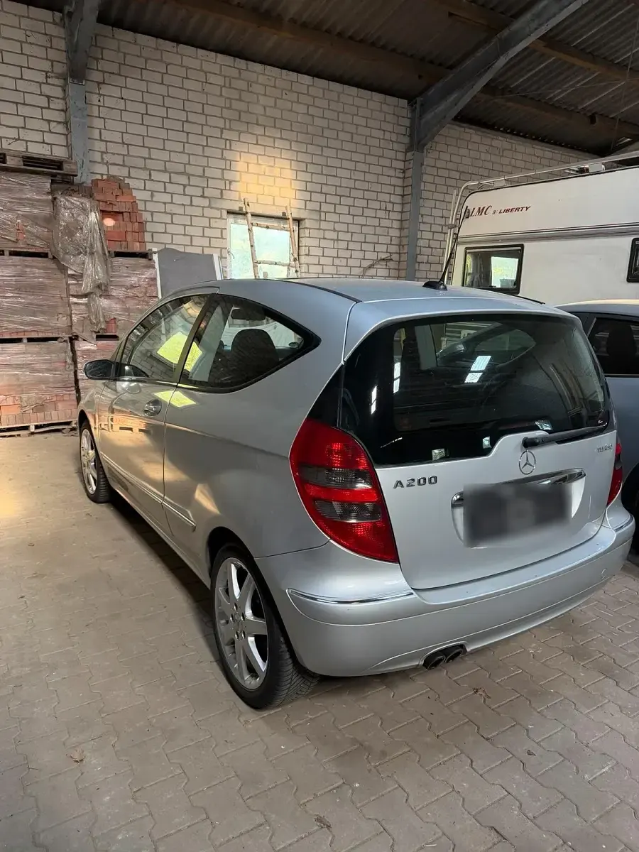 Second-hand Mercedes A200 193 CP (141 kW) 2006 Argintiu Hatchback
