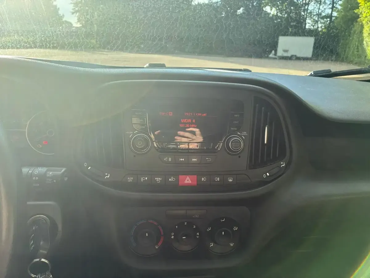 Gebraucht Fiat Doblò 90 PS (66 kW) 2019 Weiß Van / Kleinbus