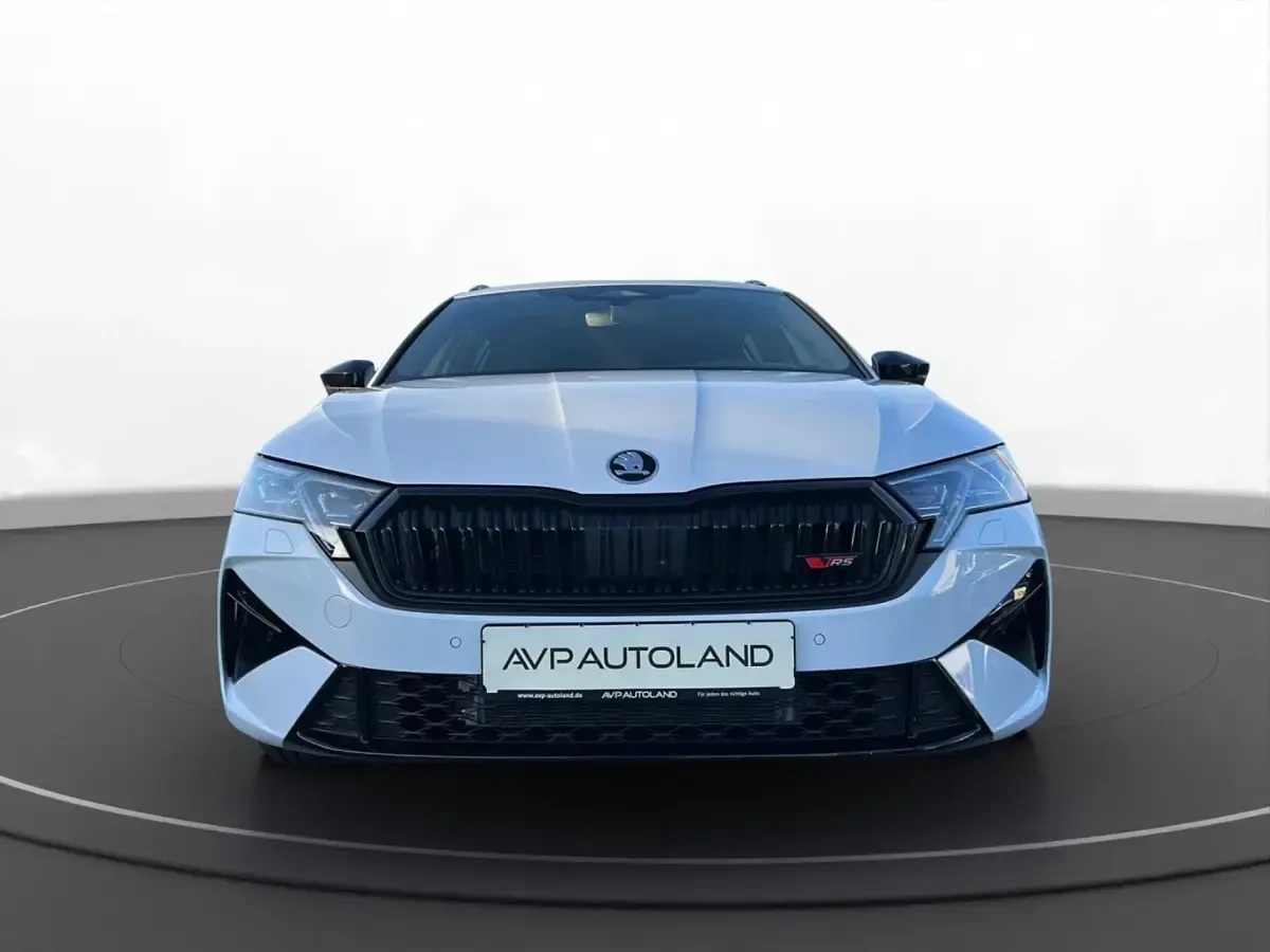 Gebraucht Skoda Octavia RS 265 PS (194 kW) 2025 Weiß Kombi