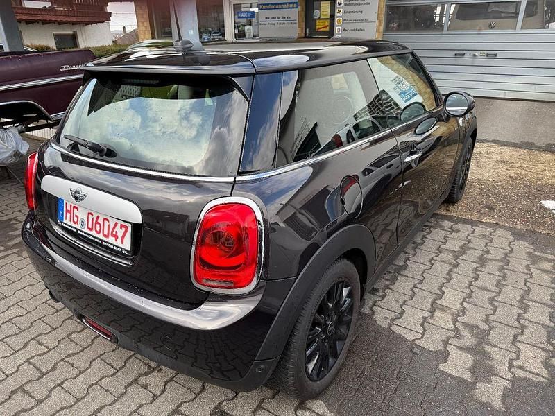 Gebraucht Mini Cooper 136 PS (100 kW) 2015 Schwarz Kleinwagen