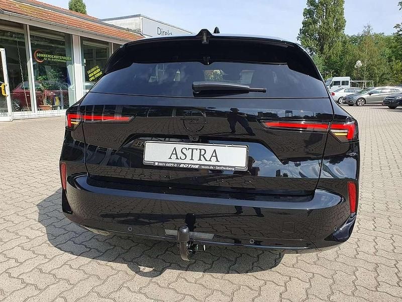 Gebraucht Opel Astra 131 PS (96 kW) 2024 Karbon schwarz metallic Kombi