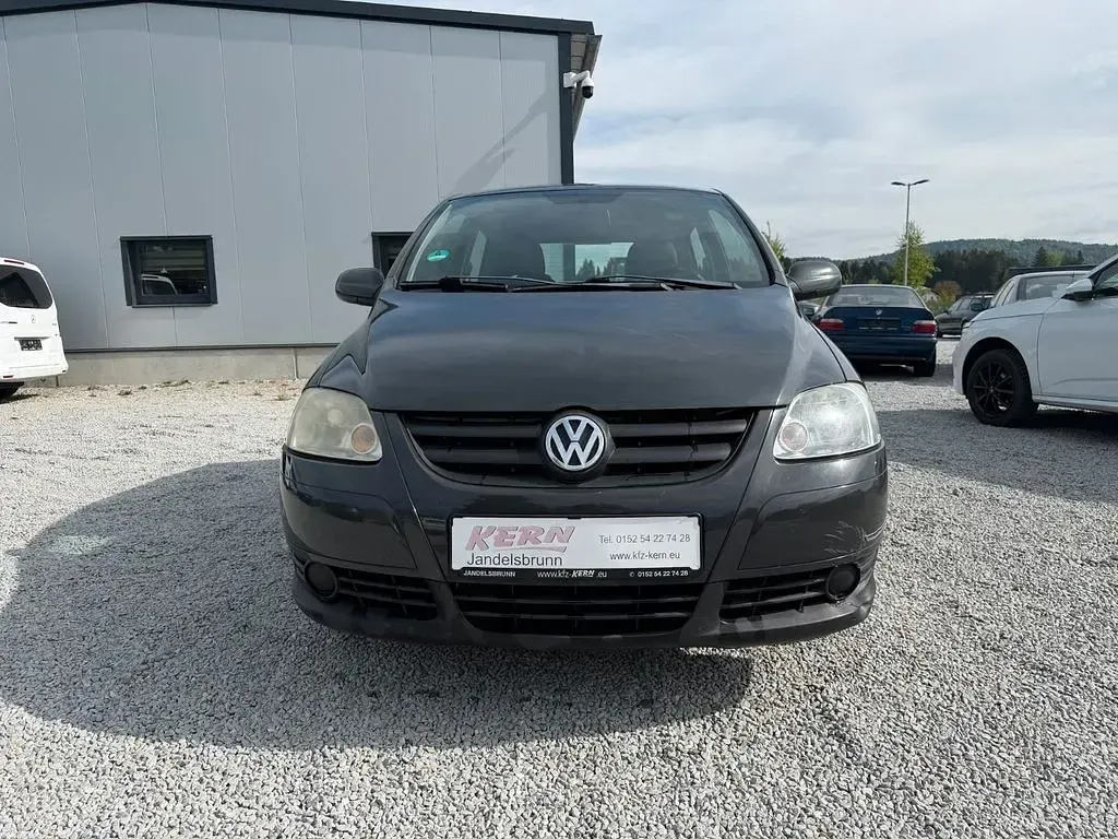 Gebraucht VW Fox 75 PS (55 kW) 2005 Grau Kleinwagen