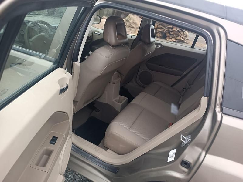 Gebraucht Dodge Caliber 156 PS (114 kW) 2010 Kleinwagen