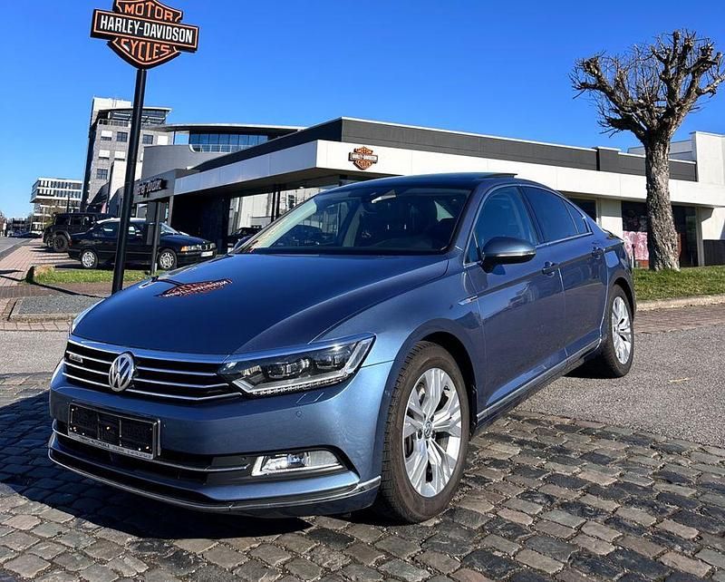 Gebraucht VW Passat Highline 280 PS (205 kW) 2016 Blau Limousine