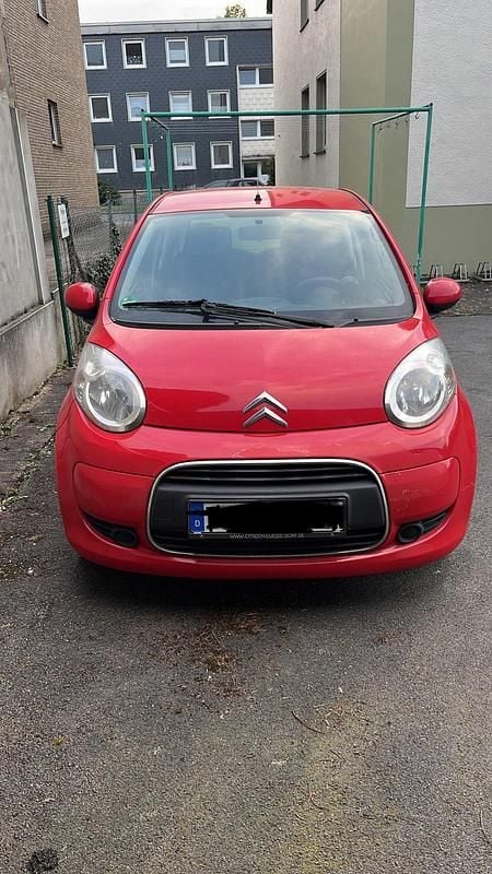 Rot Gebraucht 2010 Citroën C1 Kleinwagen | 970 € (Guter Preis) - Bild 1/4