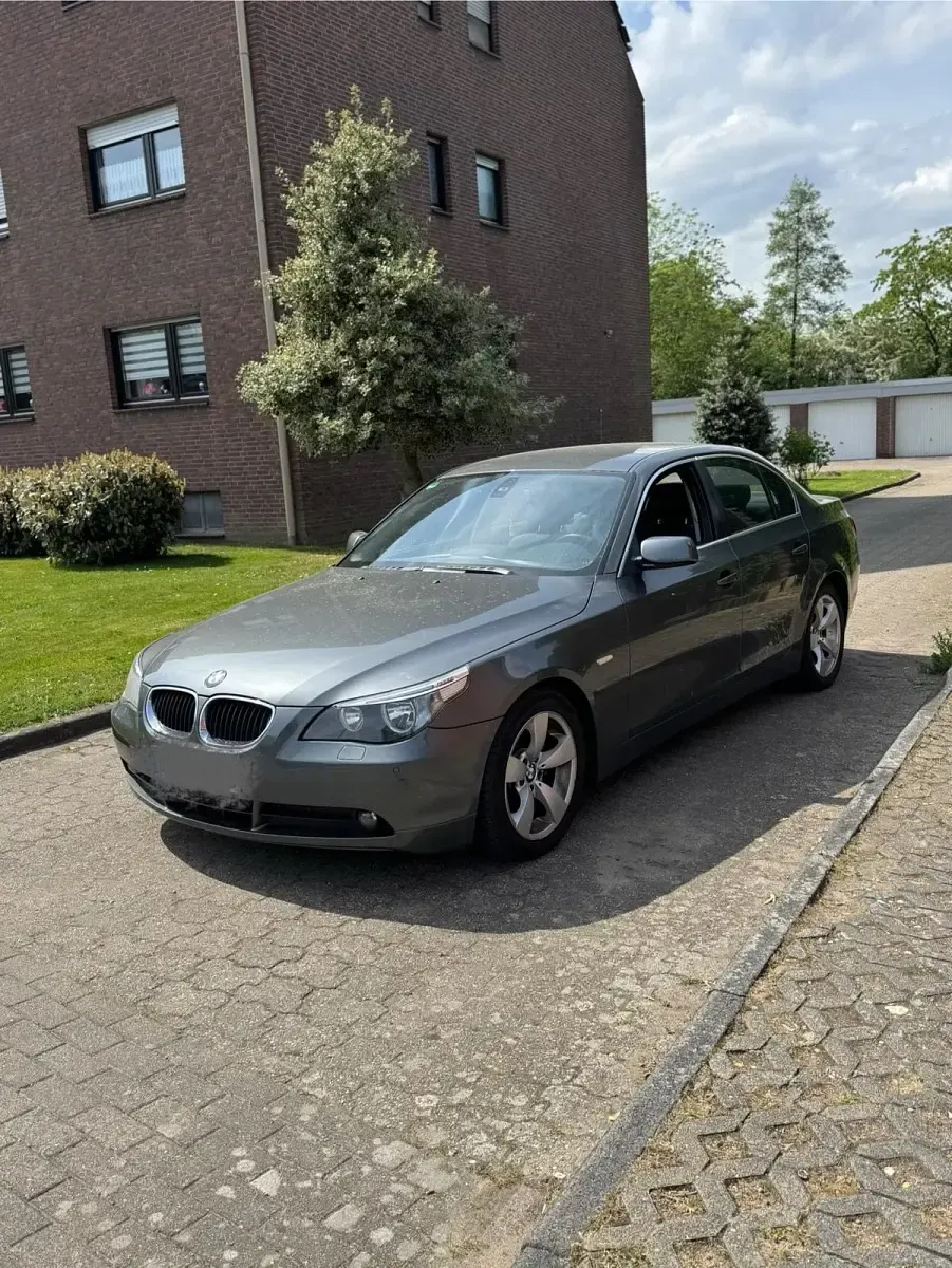 Gebraucht BMW 520 2004 Grau Limousine