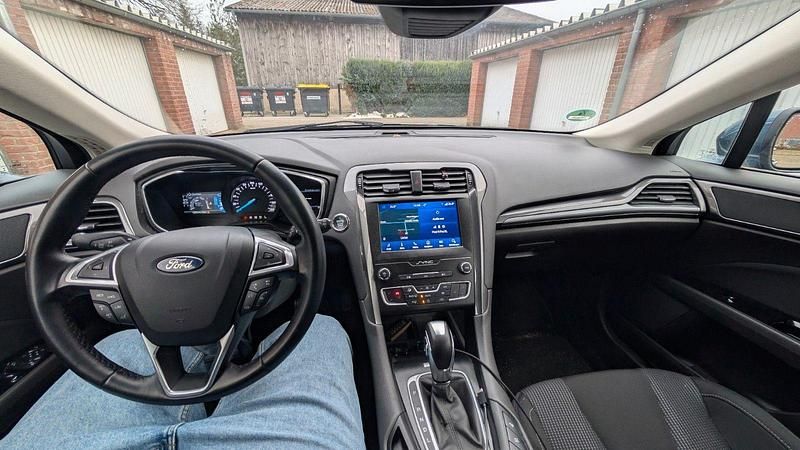 Gebraucht Ford Mondeo Titanium 188 PS (138 kW) 2019 Blau Kombi