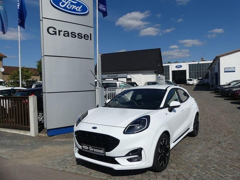 Weiß Gebraucht 2022 Ford Puma ST-Line X Limousine | 21.700 € (Fairer Preis) - Bild 1/4