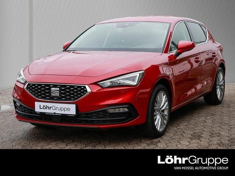 Gebraucht Seat Leon XCELLENCE 150 PS (110 kW) 2023 Rot Limousine