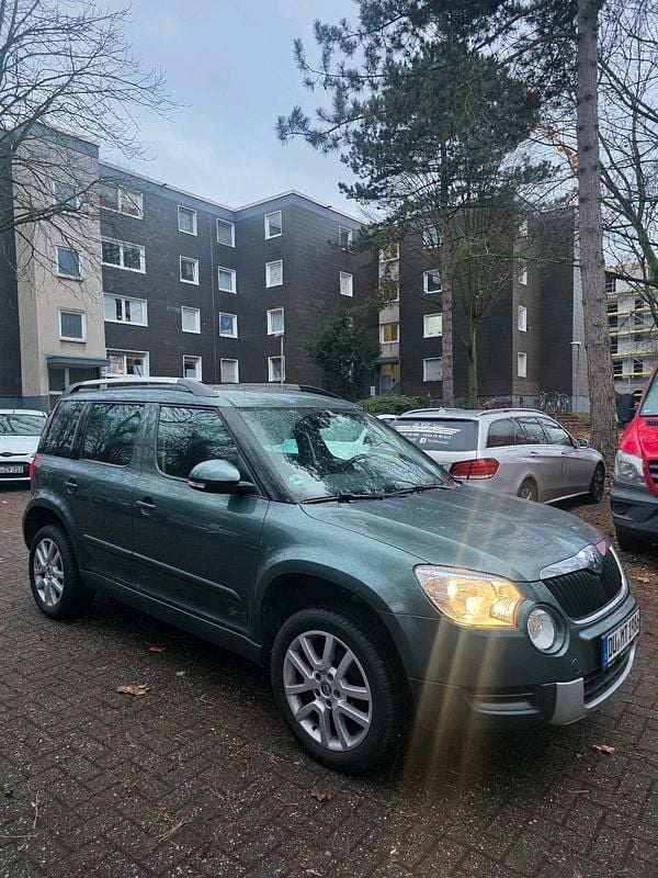 Grün Gebraucht 2012 Skoda Yeti SUV | 4.000 € (Guter Preis) - Bild 1/4